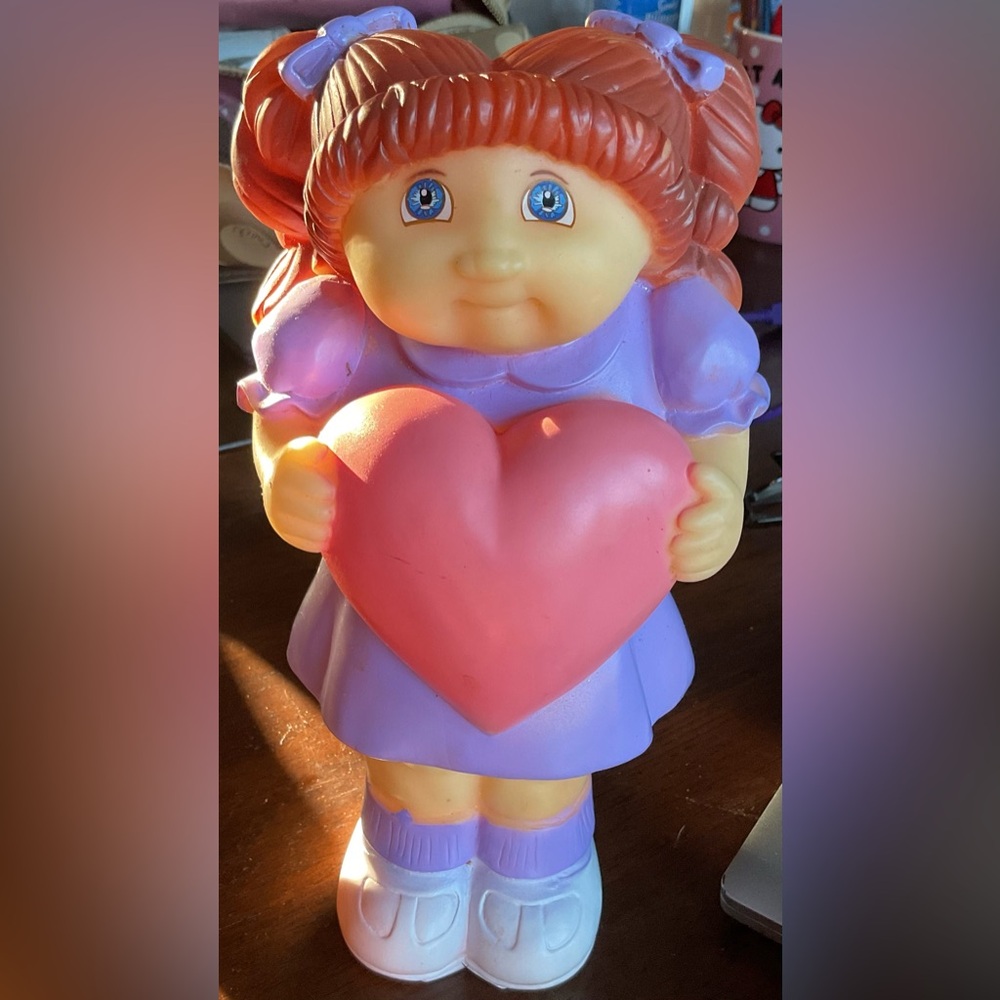 Cabbage Patch Kids VINTAGE 1985 Bank little girl with a heart